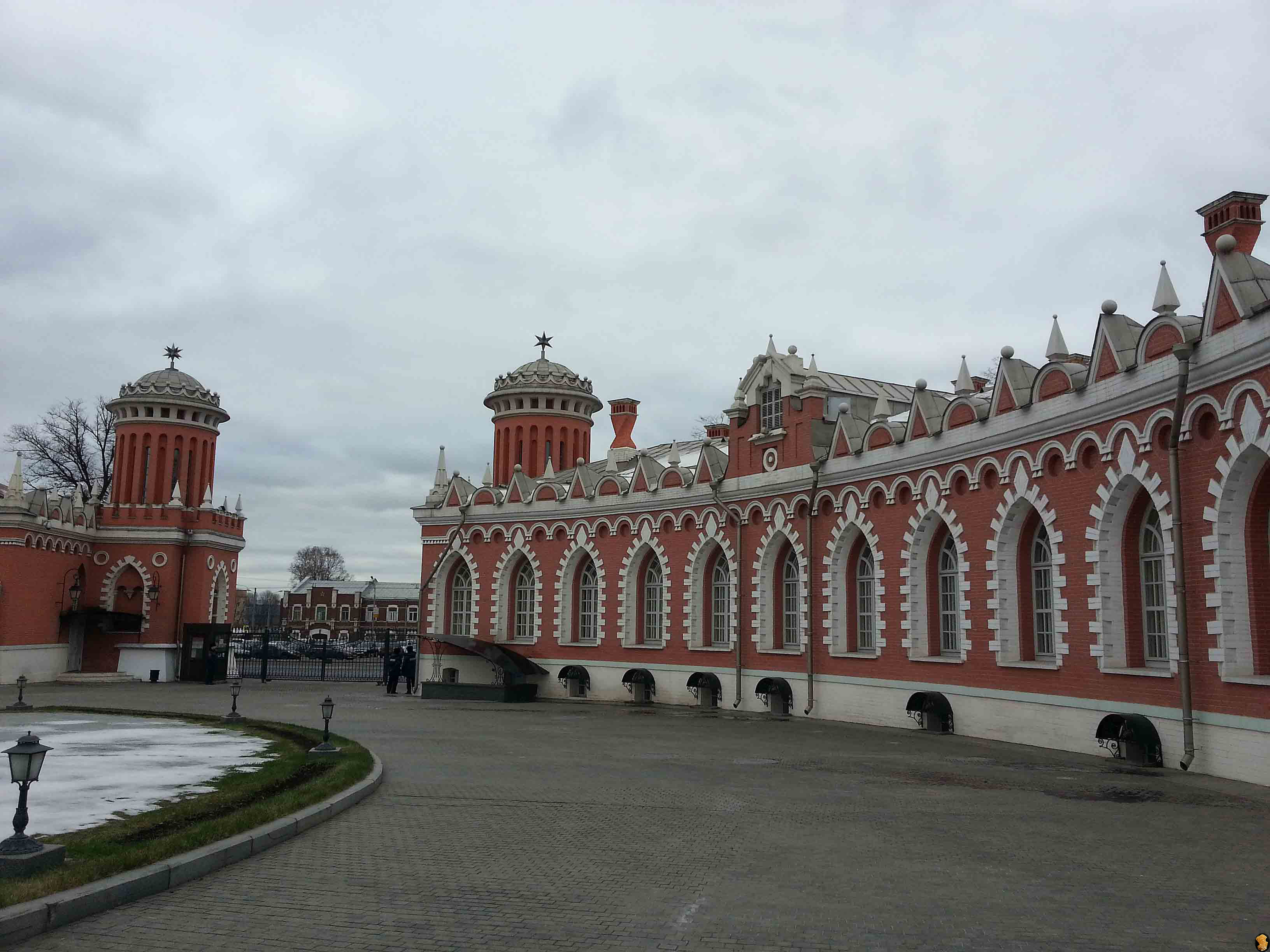 Петровский путевой дворец
