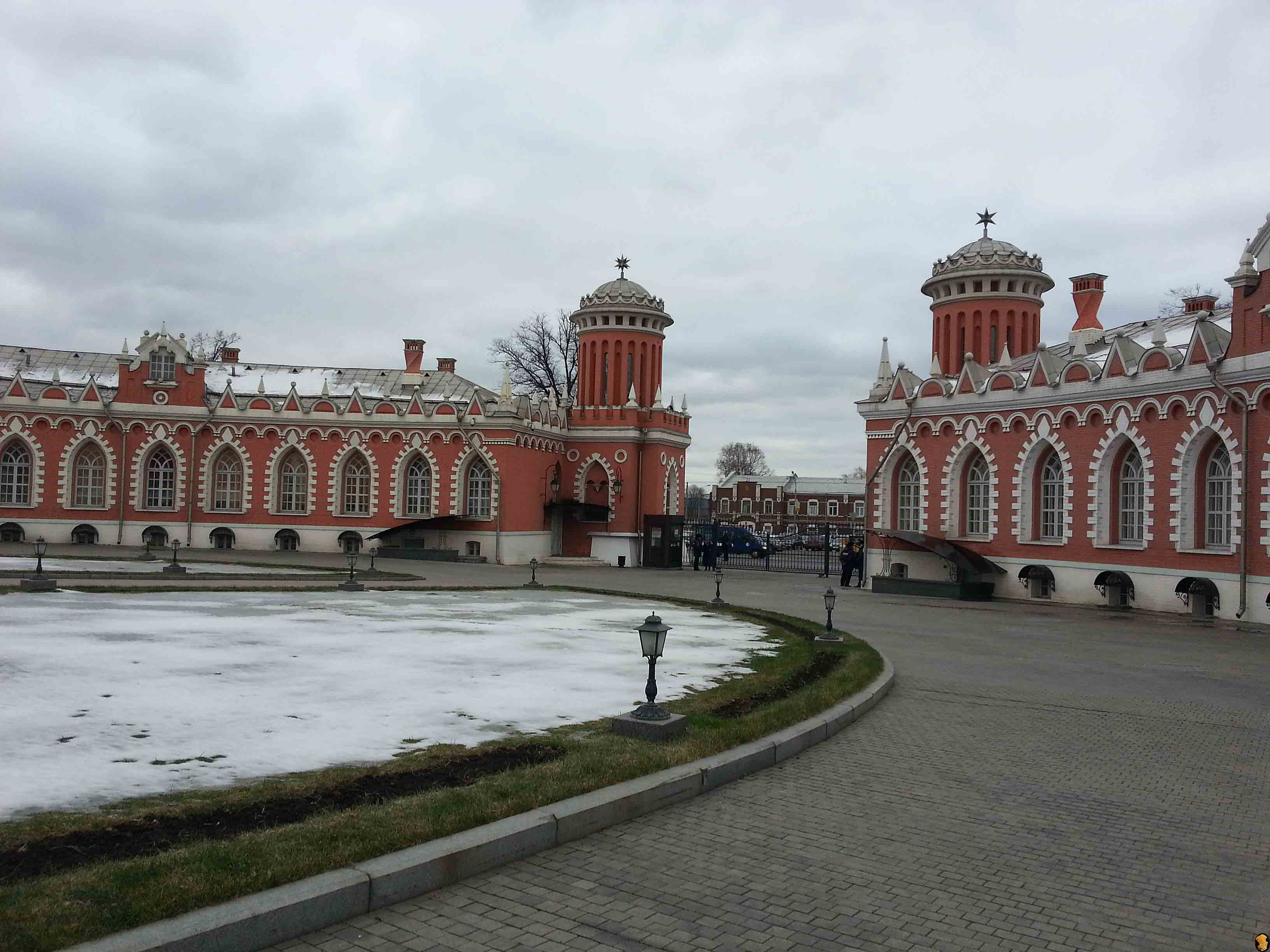 Петровский путевой дворец