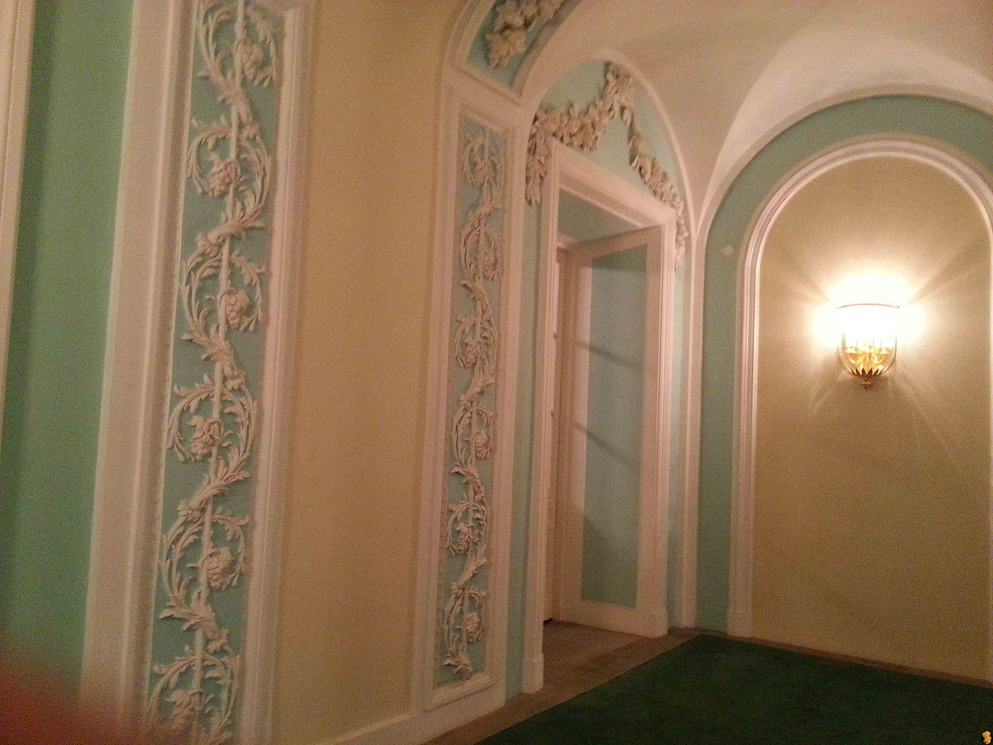 Петровский путевой дворец