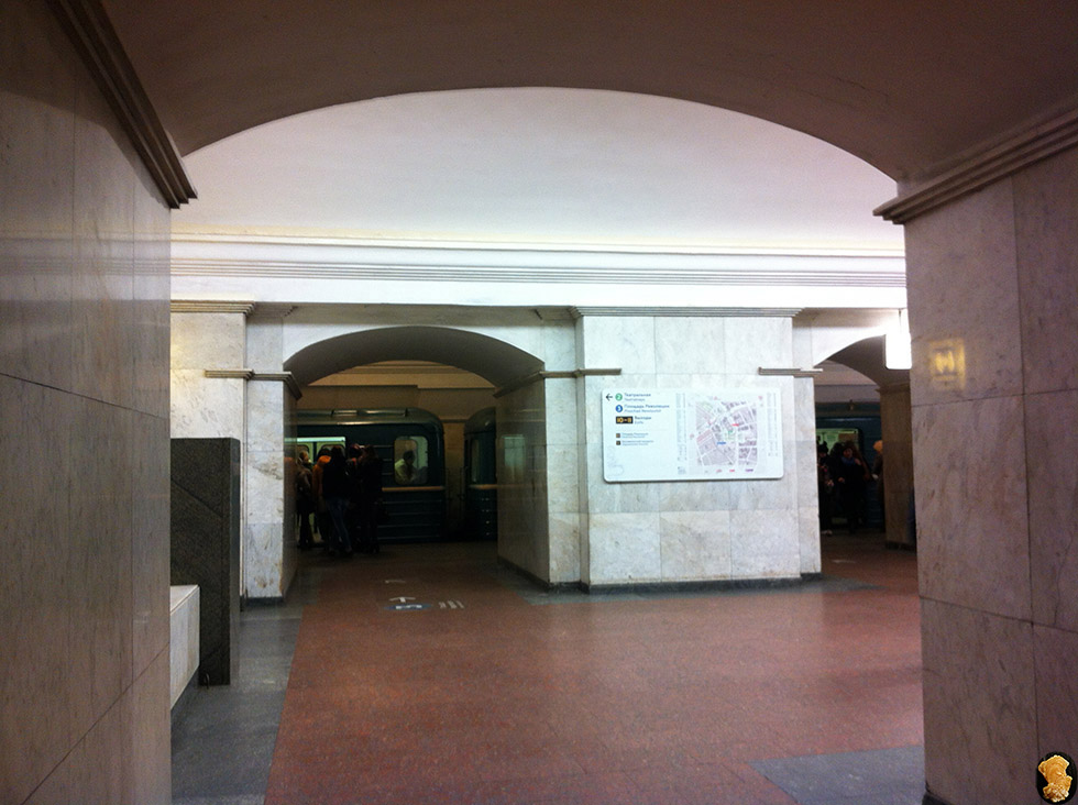 Ст.метро Театральная