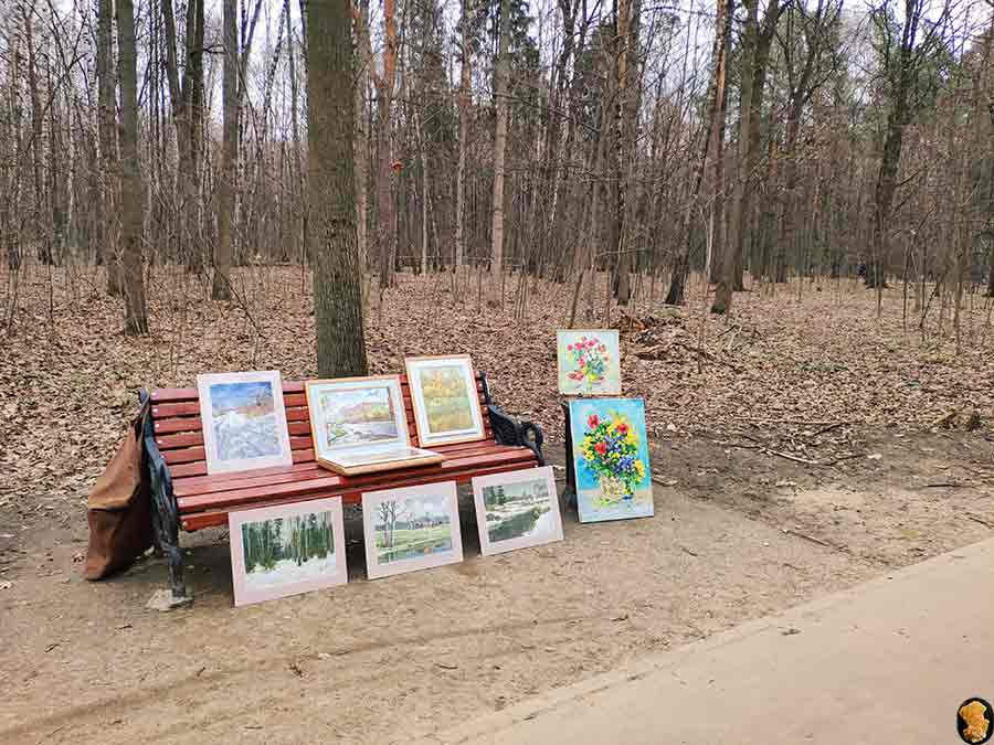 Парк Покровское-Стрешнево. Пруды пятый, шестой, седьмой (где церковь и усадьба). Апрель 2019