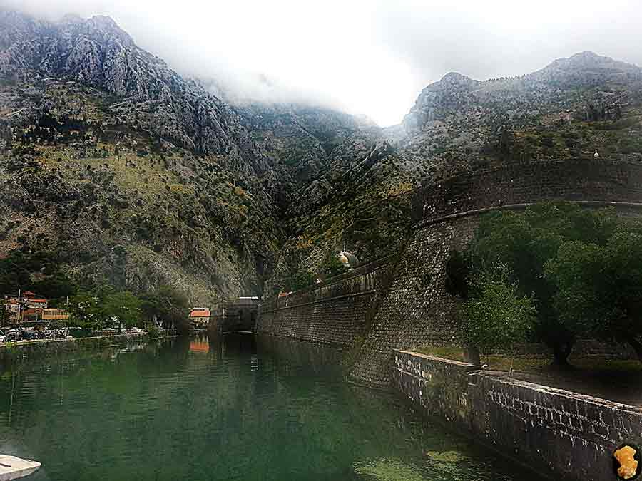 Речные ворота