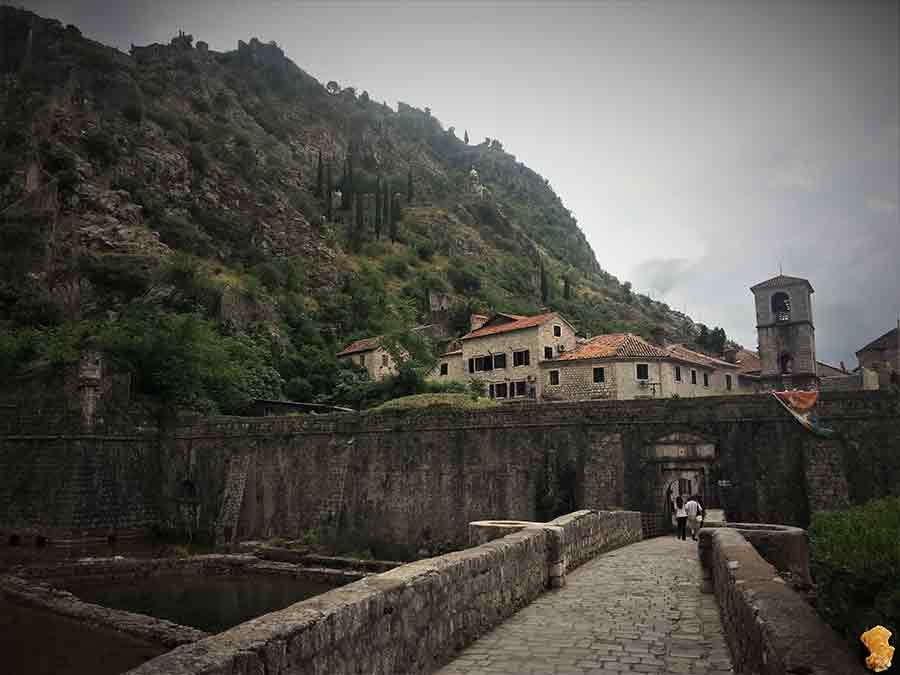 Речные ворота
